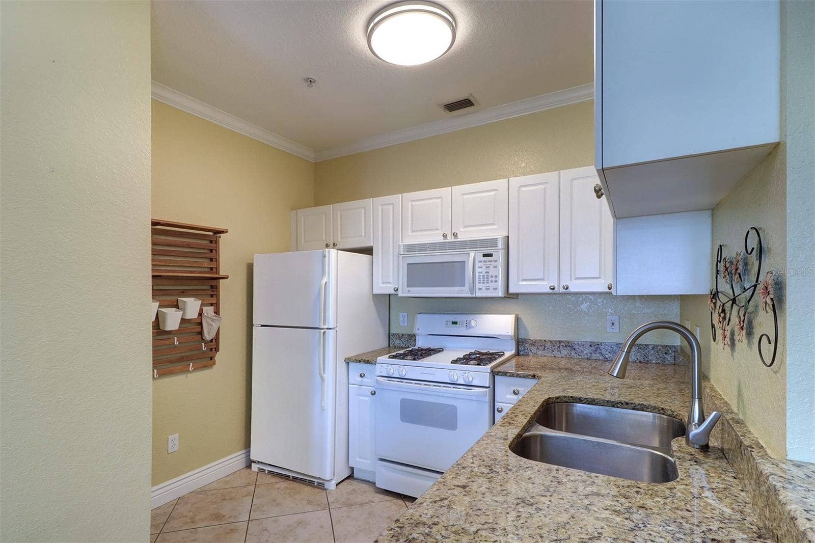 2747 VIA CAPRI, #1116, Clearwater, FL 33764