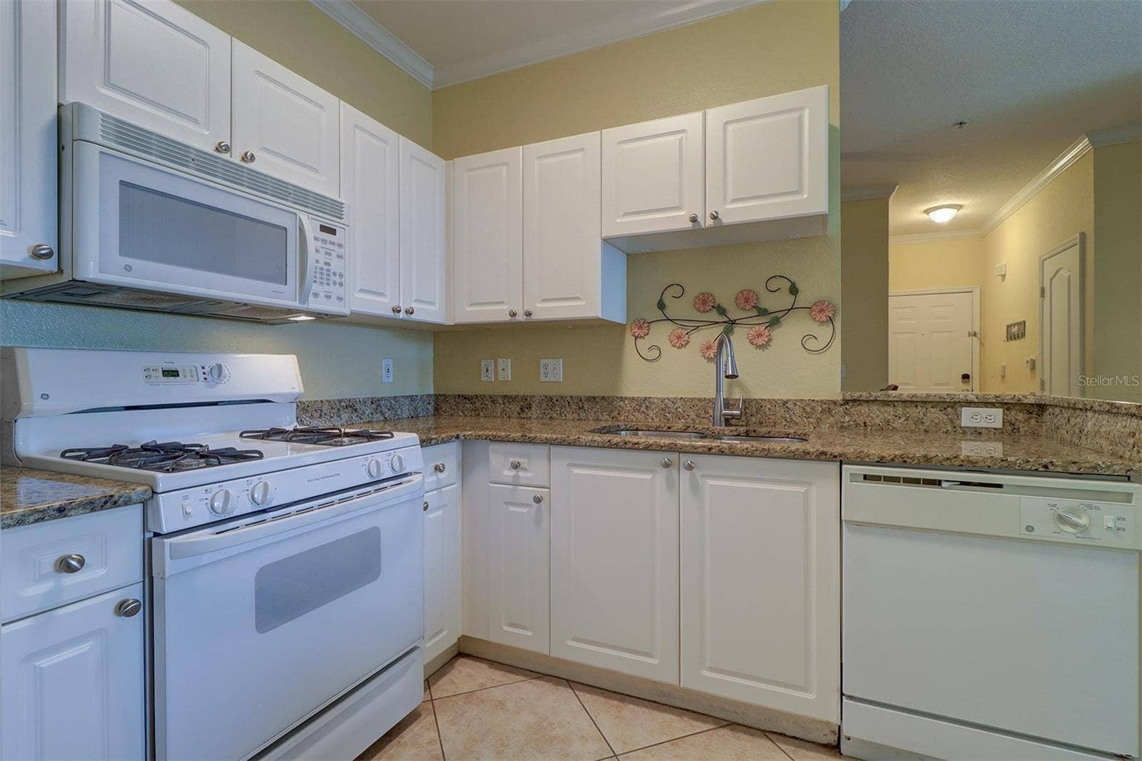 2747 VIA CAPRI, #1116, Clearwater, FL 33764