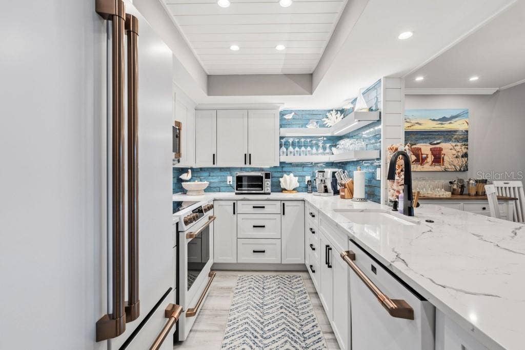 2055 GULF OF MEXICO DRIVE, #G2-213, Longboat Key, FL 34228