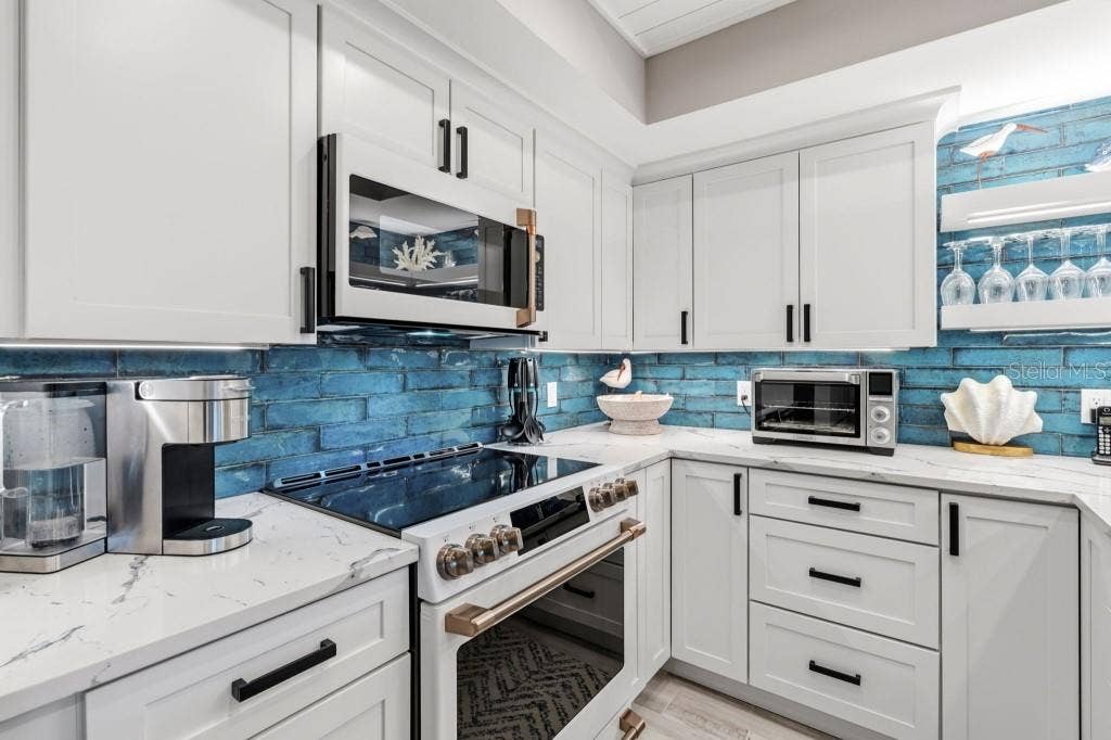 2055 GULF OF MEXICO DRIVE, #G2-213, Longboat Key, FL 34228
