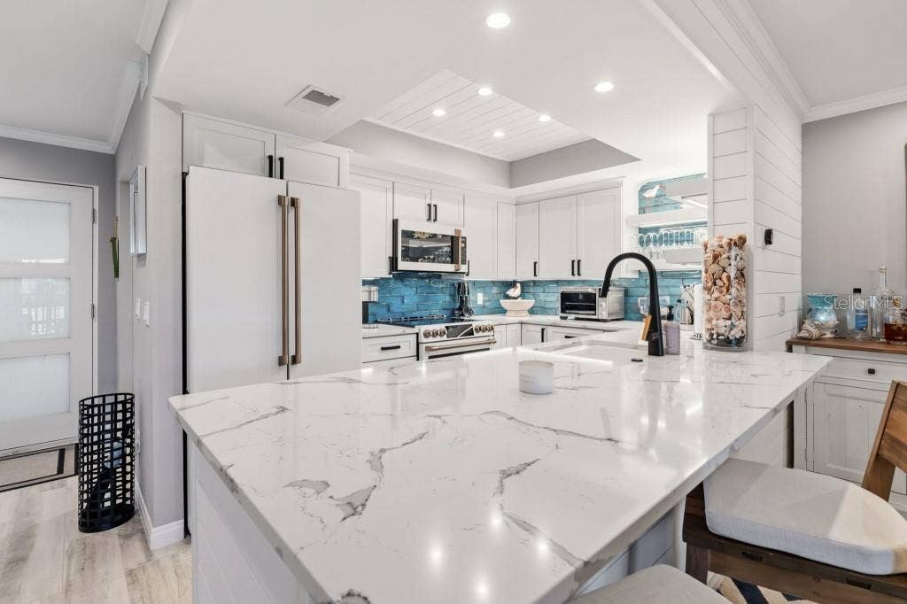 2055 GULF OF MEXICO DRIVE, #G2-213, Longboat Key, FL 34228