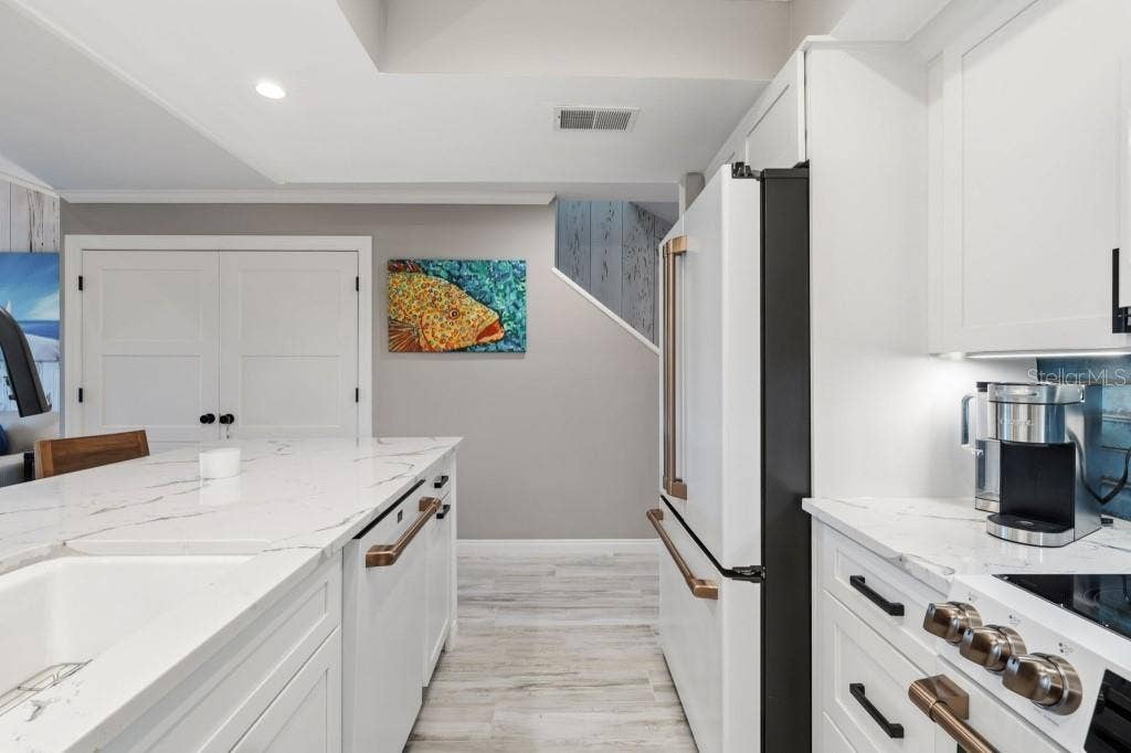 2055 GULF OF MEXICO DRIVE, #G2-213, Longboat Key, FL 34228
