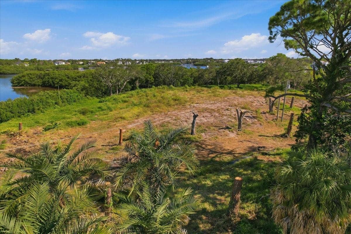 402 ORCHID LANE, Palm Harbor, FL 34683 WHAT A GREAT PROPERTY TO BUILD YOUR NEW HOME!