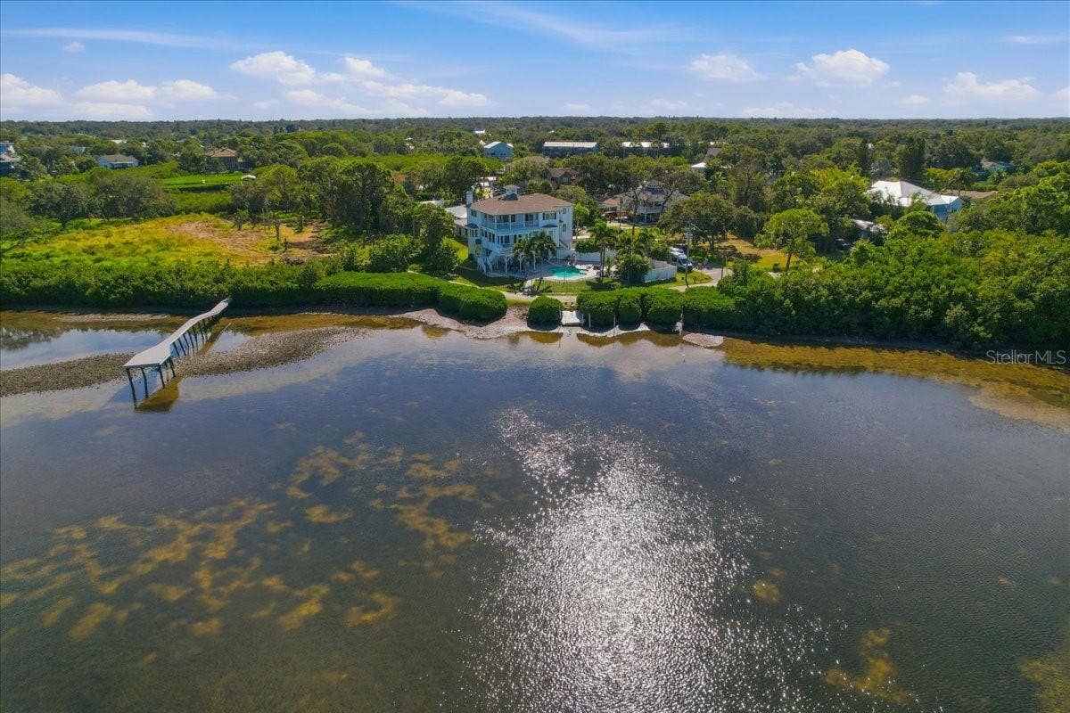 402 ORCHID LANE, Palm Harbor, FL 34683 OZONA LIFESTYLE IS ONE OF A KIND! DON'T MISS OUT!