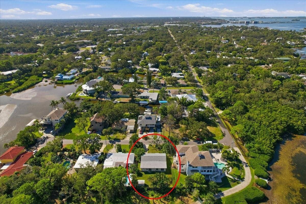 402 ORCHID LANE, Palm Harbor, FL 34683 GOLF CART, CHARMING COASTAL COMMUNITY!