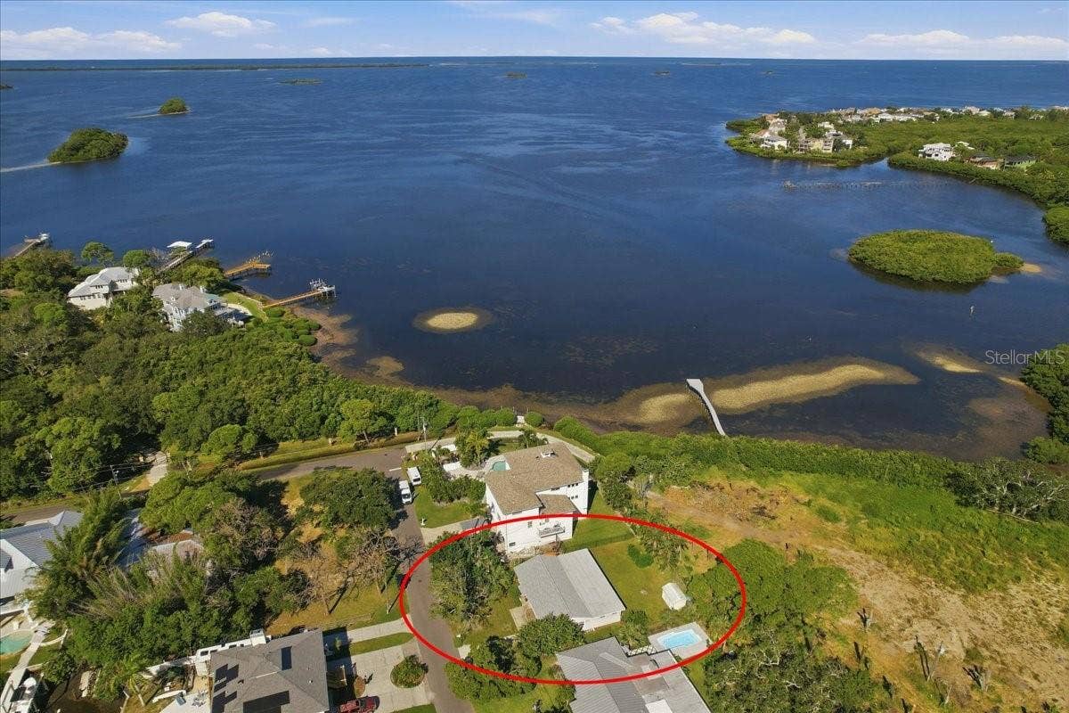 402 ORCHID LANE, Palm Harbor, FL 34683 CREATE YOUR DREAM HOME RIGHT HERE!