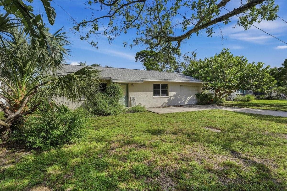 402 ORCHID LANE, Palm Harbor, FL 34683 MAKE THIS DREAM OF YOURS A REALITY TODAY ~ YOU WILL BE HAPPY YOU DID!