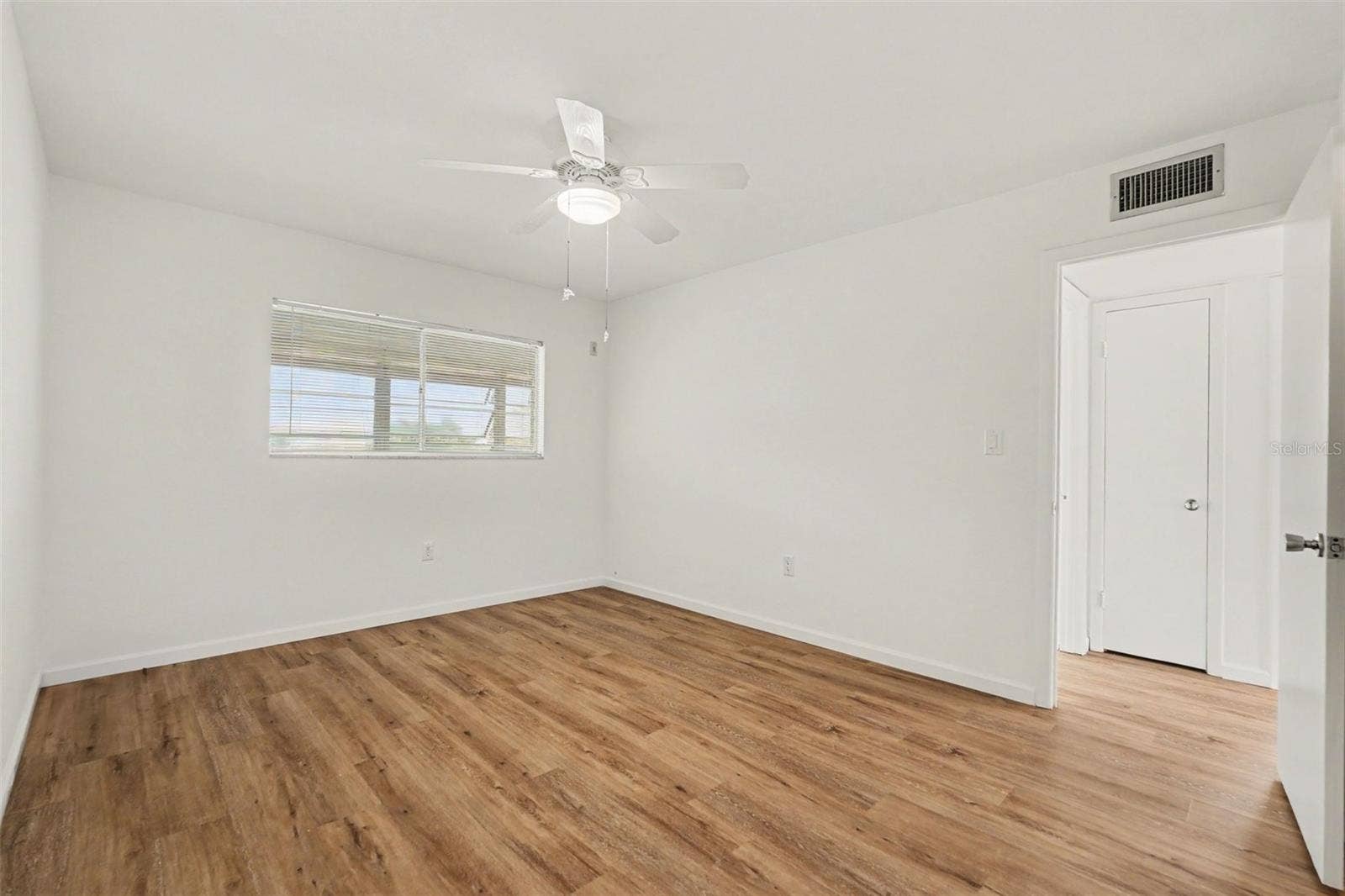 11201 80TH AVENUE, #209, Seminole, FL 33772 Good natural light
