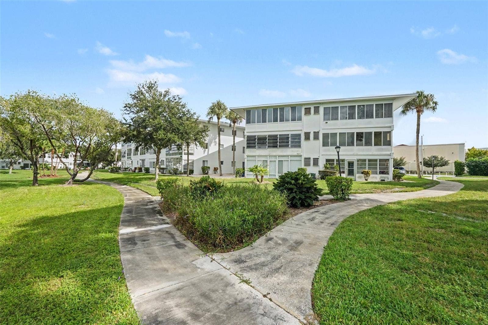 11201 80TH AVENUE, #209, Seminole, FL 33772 Exterior of the building