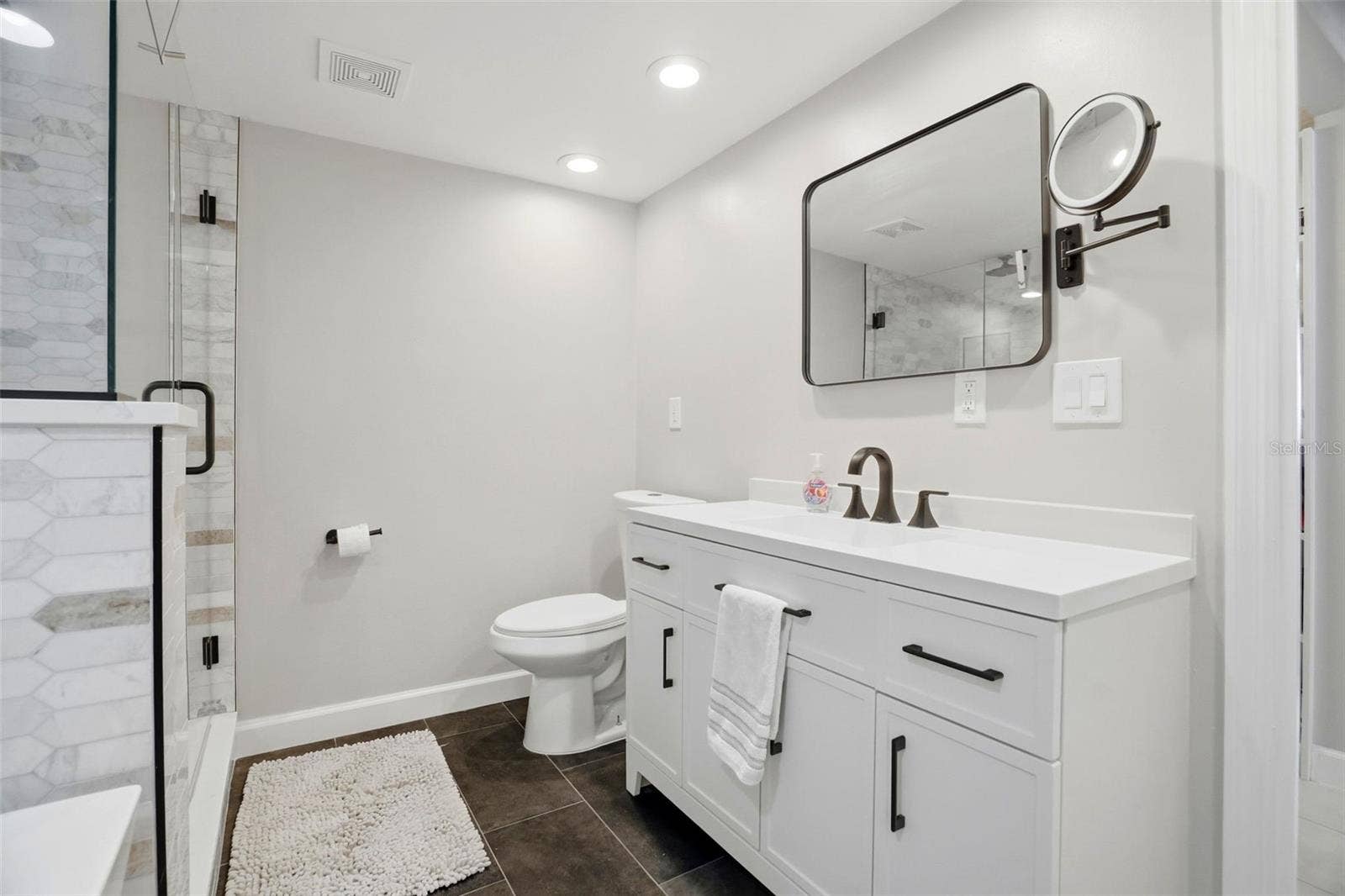 280 126TH AVENUE, #104, Treasure Island, FL 33706 280 126TH AVENUE, #104, Treasure Island, FL 33706