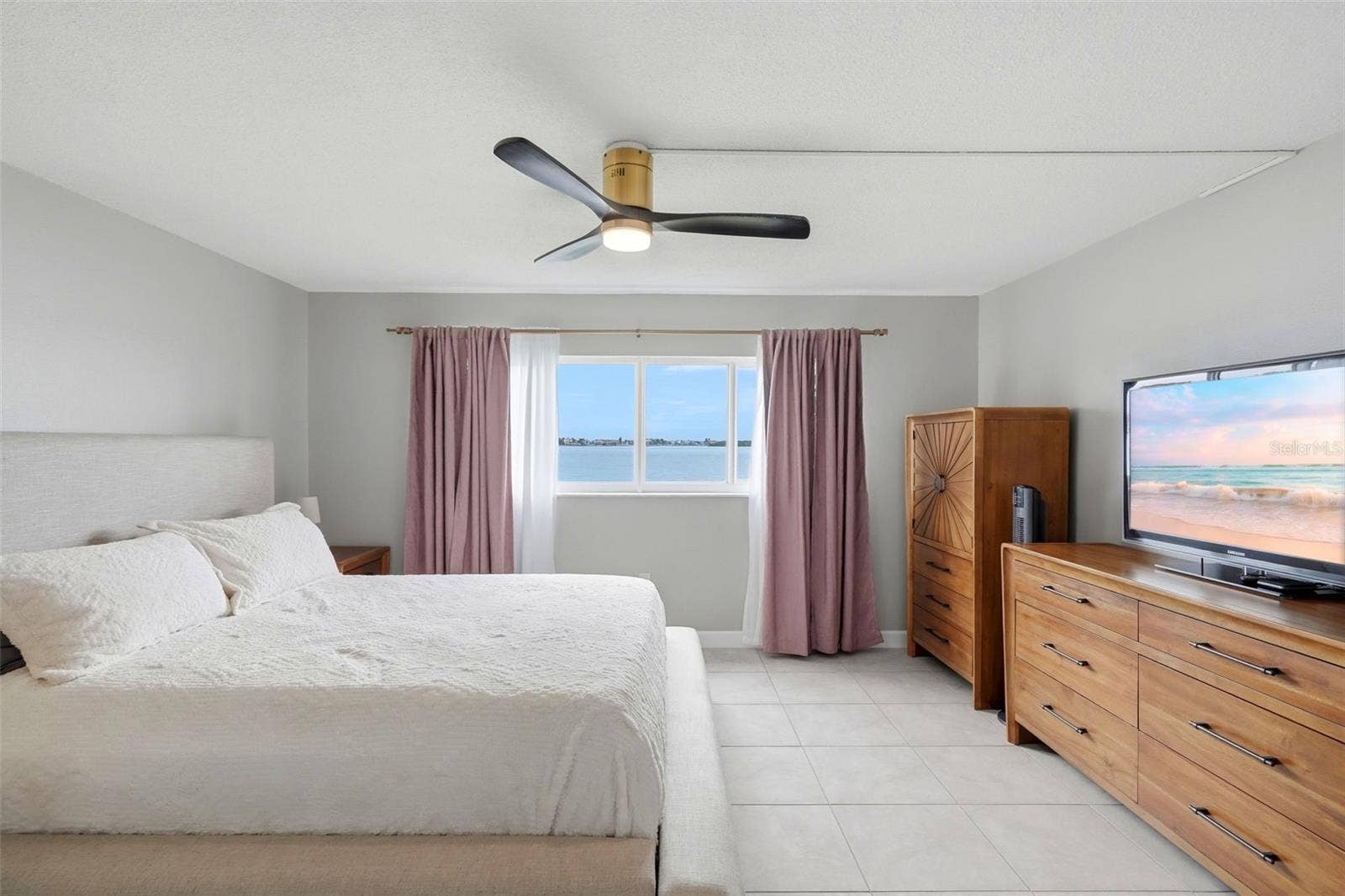 280 126TH AVENUE, #104, Treasure Island, FL 33706 280 126TH AVENUE, #104, Treasure Island, FL 33706