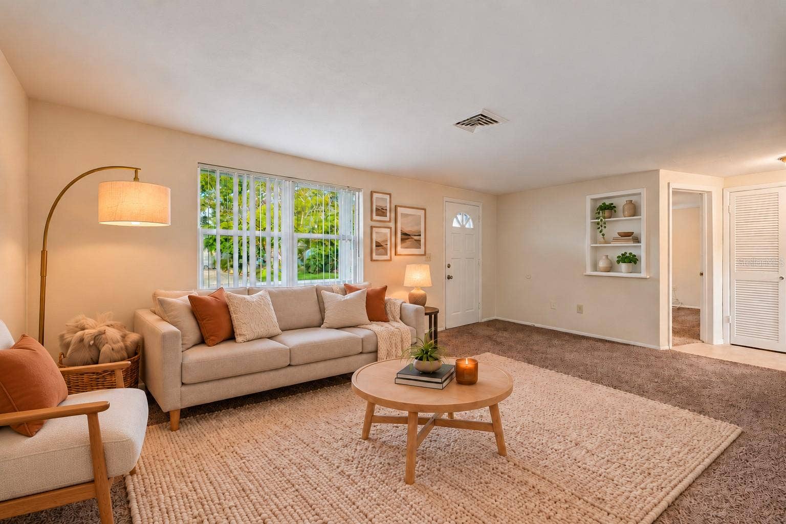 3350 WILTSHIRE DRIVE, Holiday, FL 34691 Living Room