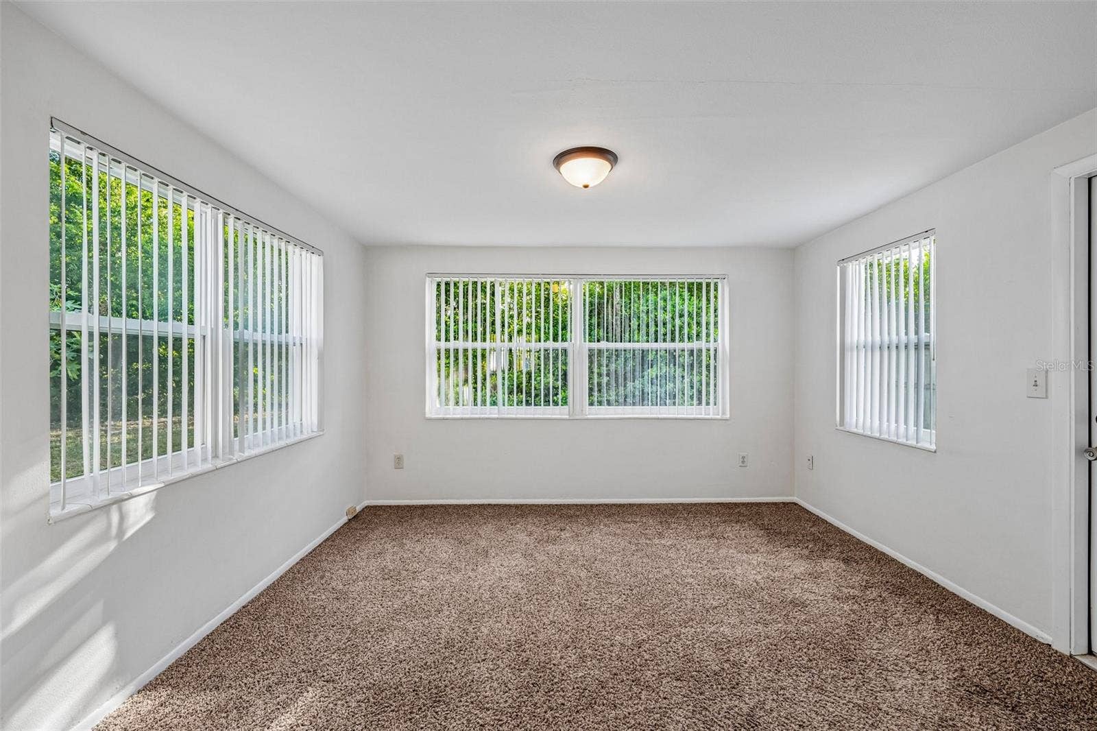 3350 WILTSHIRE DRIVE, Holiday, FL 34691 Florida Room