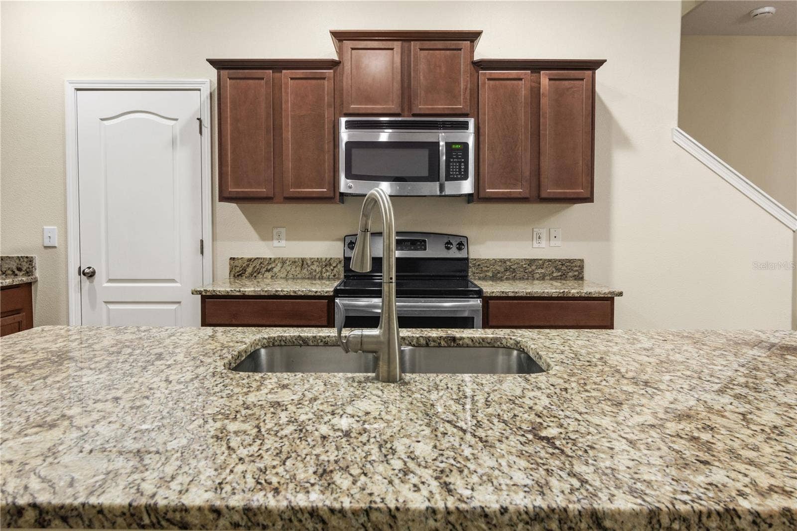 2011 HAWKS VIEW DRIVE, Ruskin, FL 33570
