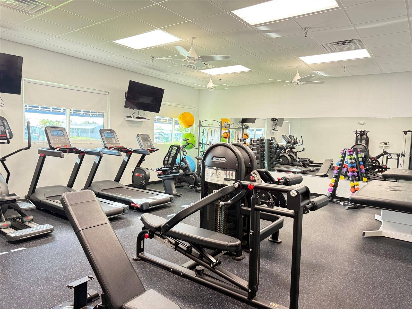 166 AMERICANA COURT NE, #224, St Petersburg, FL 33702 166 AMERICANA COURT NE, #224, St Petersburg, FL 33702