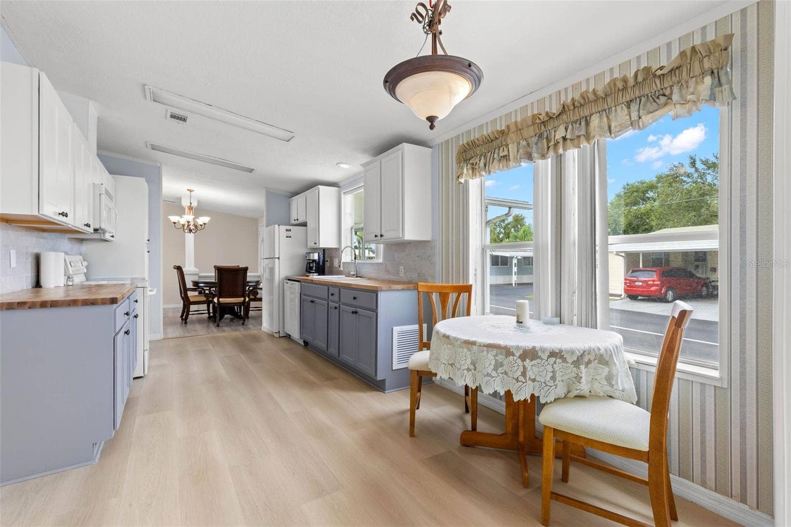 166 AMERICANA COURT NE, #224, St Petersburg, FL 33702 166 AMERICANA COURT NE, #224, St Petersburg, FL 33702