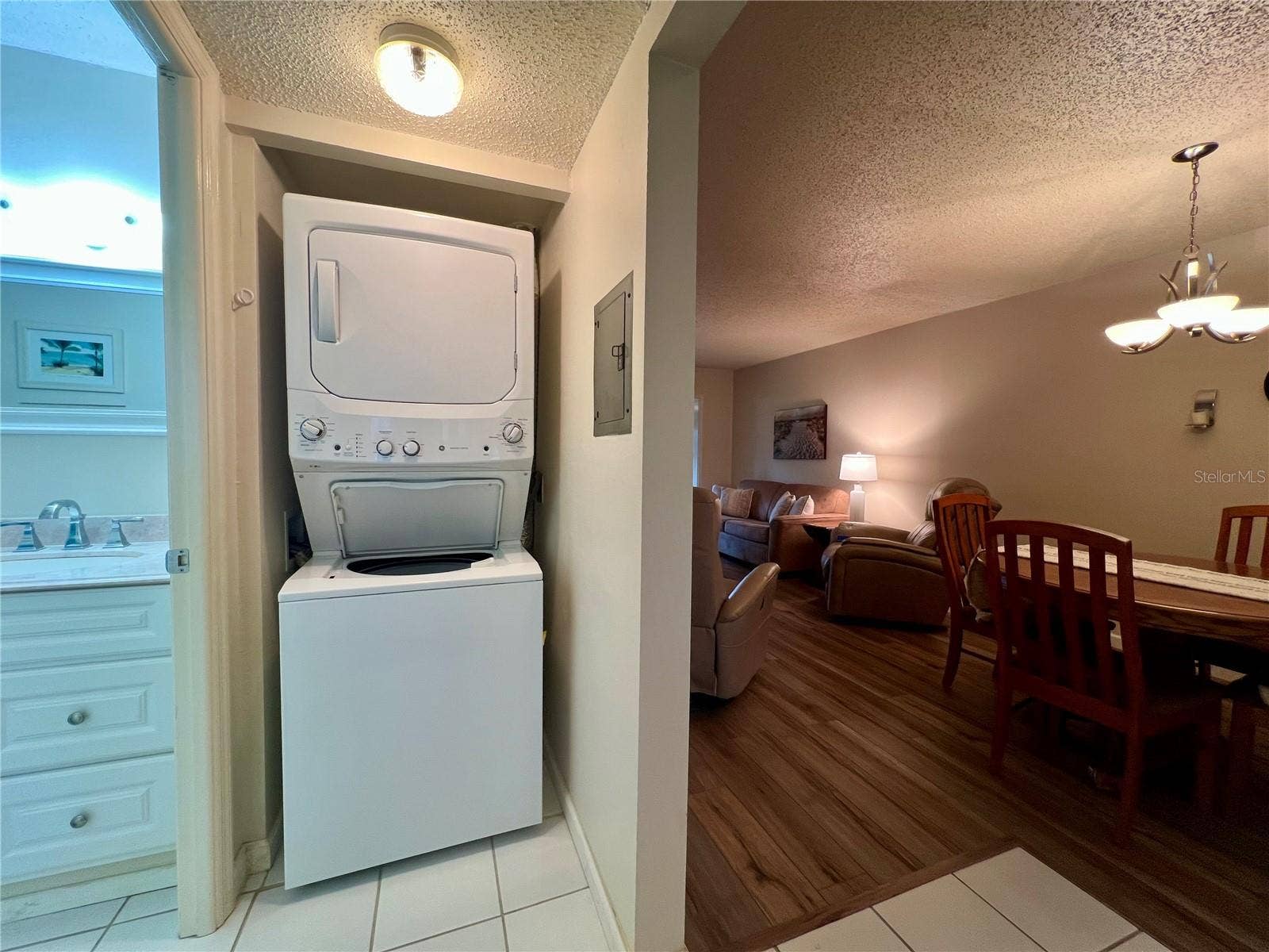 1286 MISSION HILLS BOULEVARD, Clearwater, FL 33759 1286 MISSION HILLS BOULEVARD, Clearwater, FL 33759