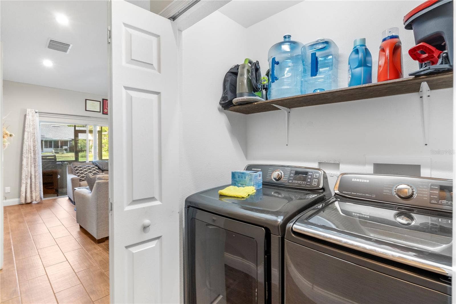 1934 10TH AVENUE, Deland, FL 32724 1934 10TH AVENUE, Deland, FL 32724