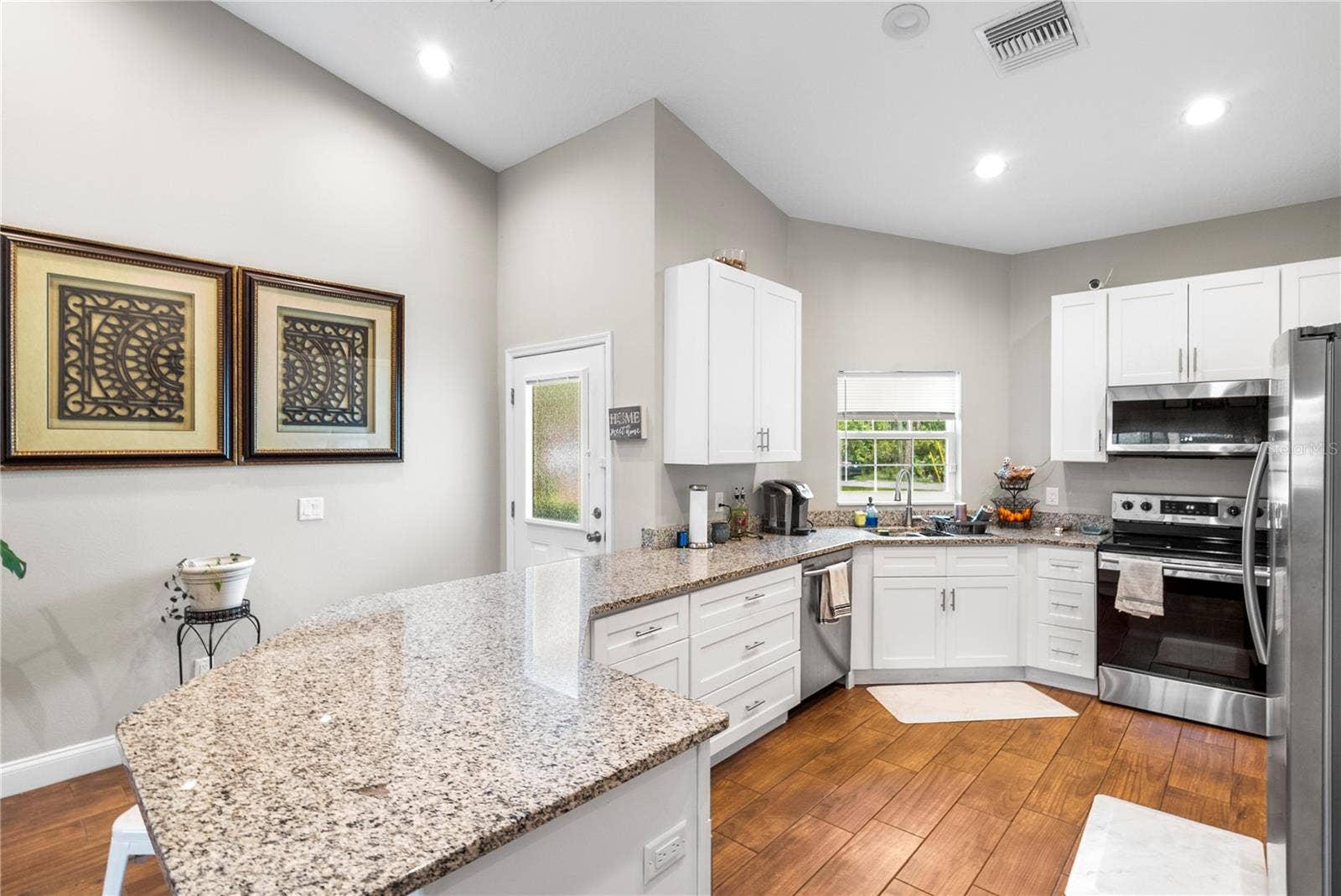 1934 10TH AVENUE, Deland, FL 32724 1934 10TH AVENUE, Deland, FL 32724
