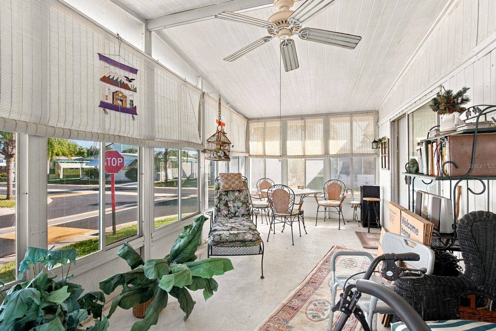 203 SEAGULL DRIVE, Tarpon Springs, FL 34689 Screened Porch