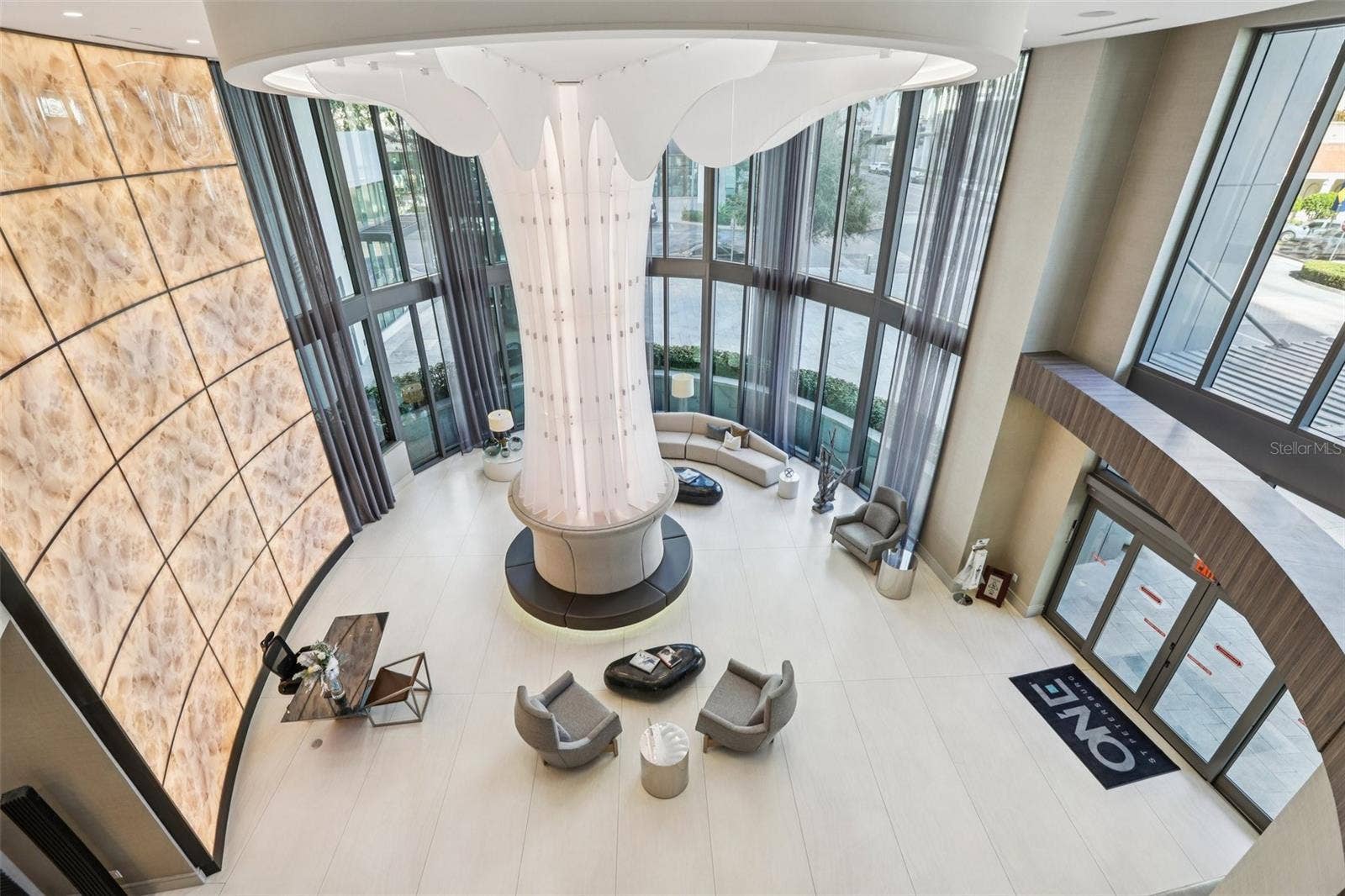 100 1ST AVENUE N, #3806, St Petersburg, FL 33701 100 1ST AVENUE N, #3806, St Petersburg, FL 33701