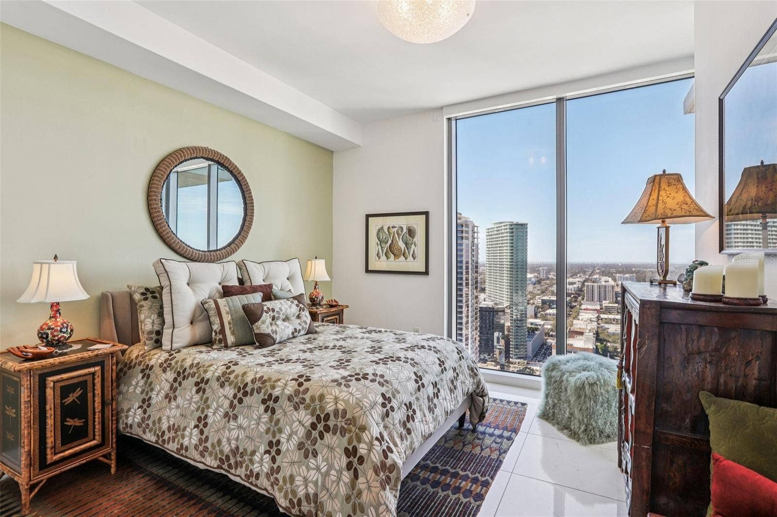 100 1ST AVENUE N, #3806, St Petersburg, FL 33701 100 1ST AVENUE N, #3806, St Petersburg, FL 33701