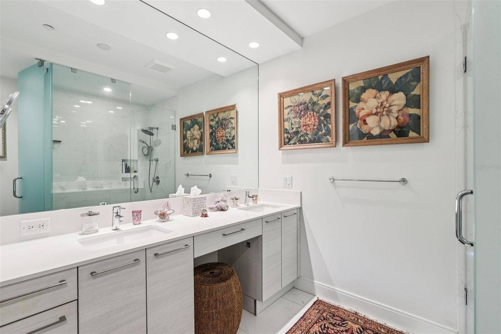 100 1ST AVENUE N, #3806, St Petersburg, FL 33701 100 1ST AVENUE N, #3806, St Petersburg, FL 33701