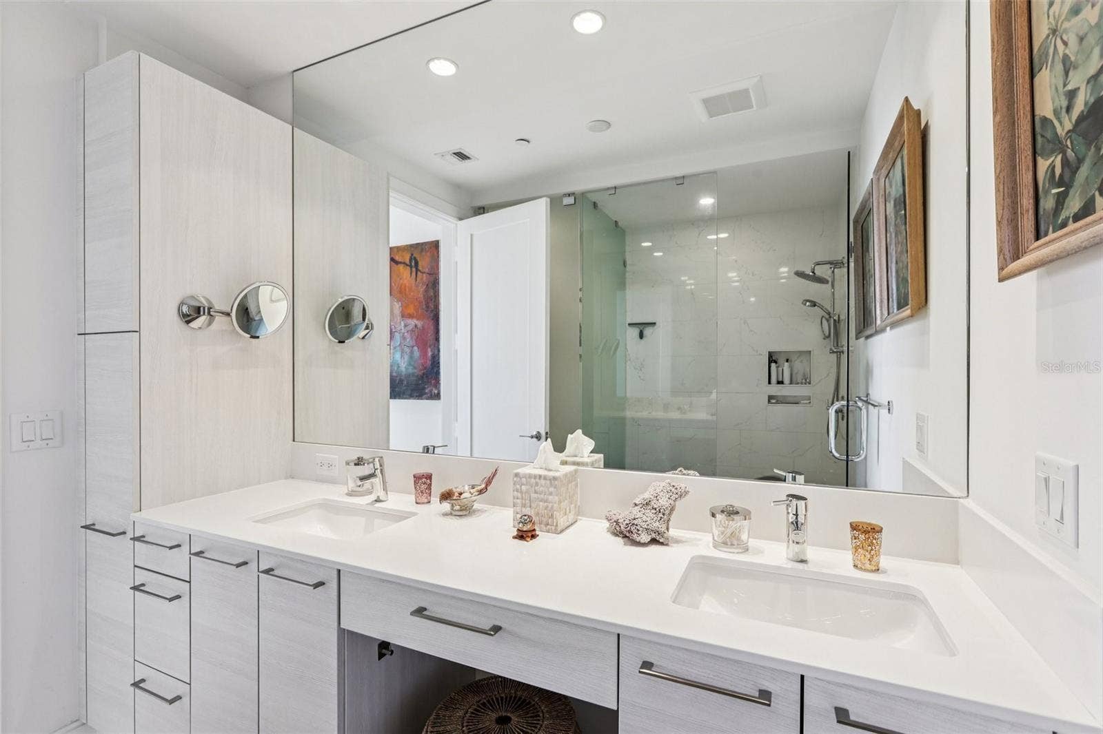 100 1ST AVENUE N, #3806, St Petersburg, FL 33701 100 1ST AVENUE N, #3806, St Petersburg, FL 33701