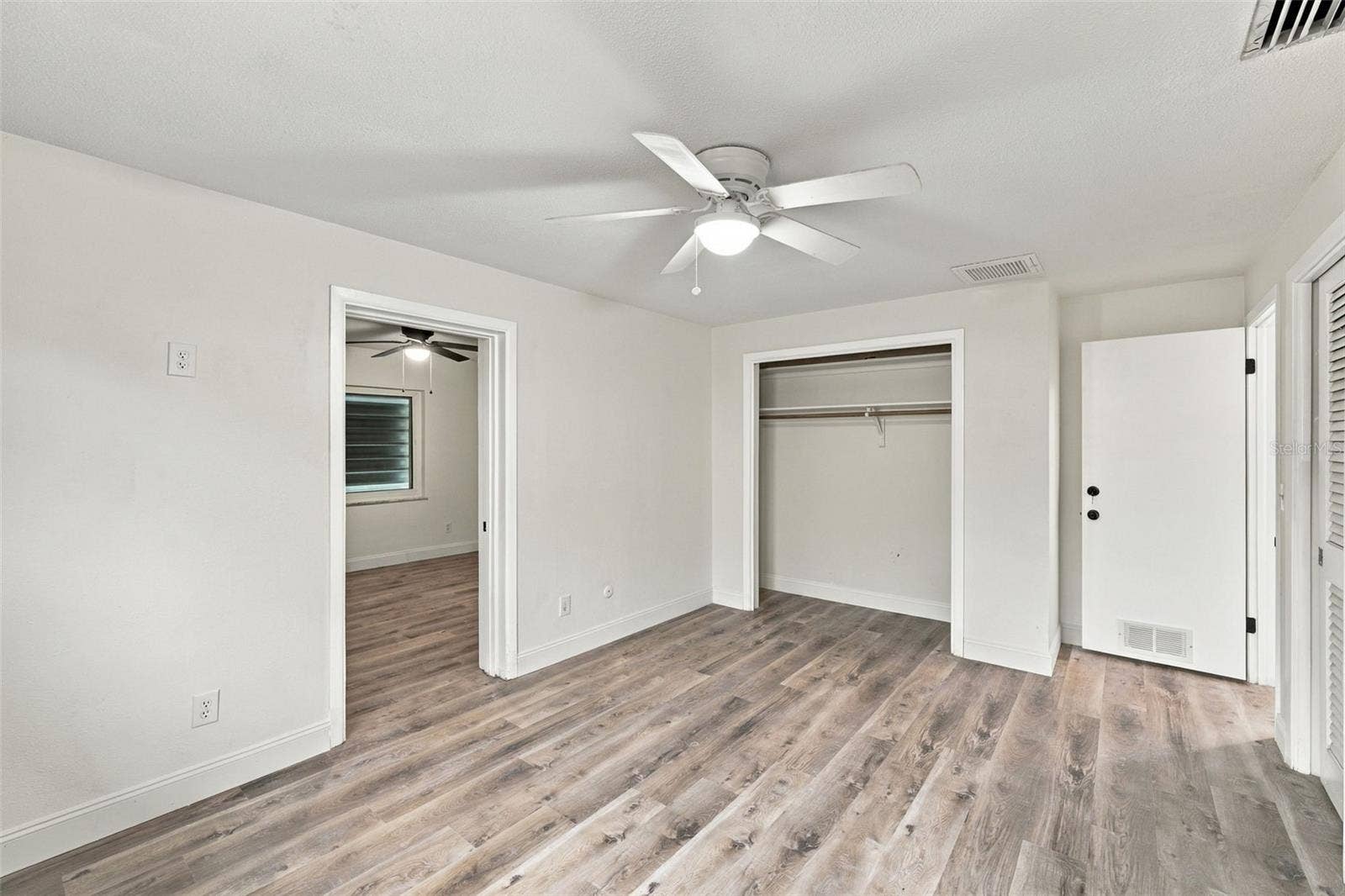 13823 WILDWOOD DRIVE, Largo, FL 33774 13823 WILDWOOD DRIVE, Largo, FL 33774