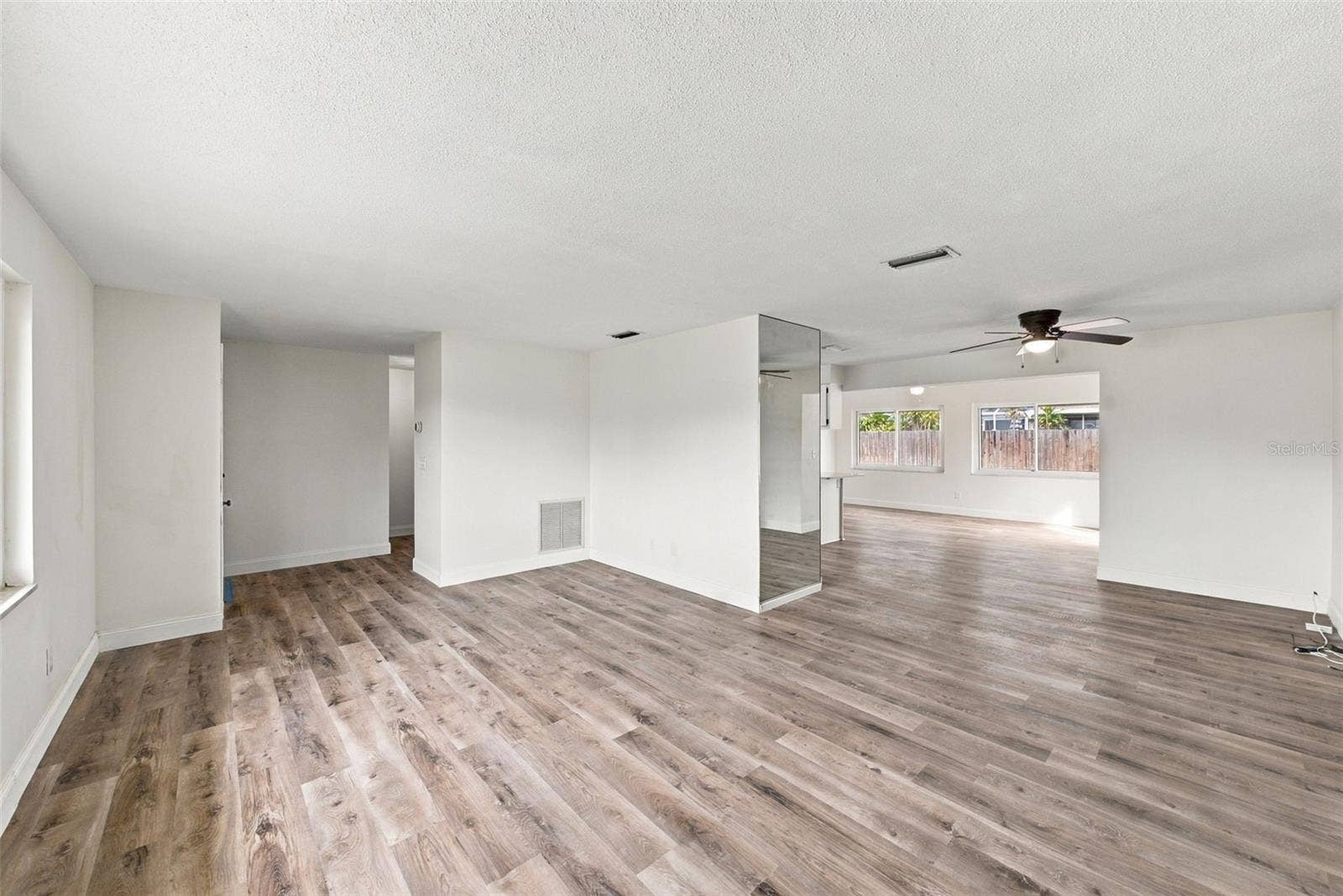 13823 WILDWOOD DRIVE, Largo, FL 33774 13823 WILDWOOD DRIVE, Largo, FL 33774