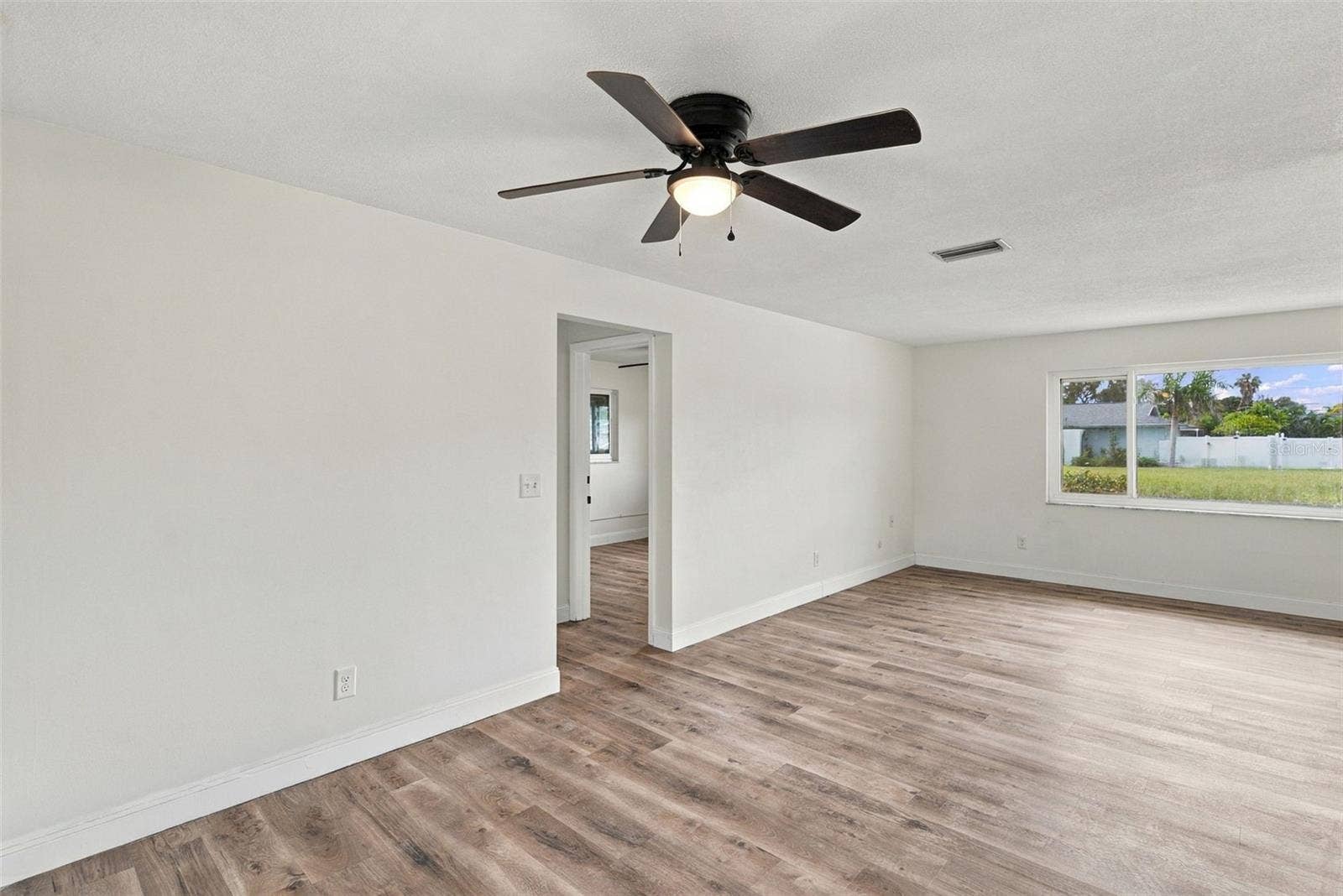 13823 WILDWOOD DRIVE, Largo, FL 33774 13823 WILDWOOD DRIVE, Largo, FL 33774