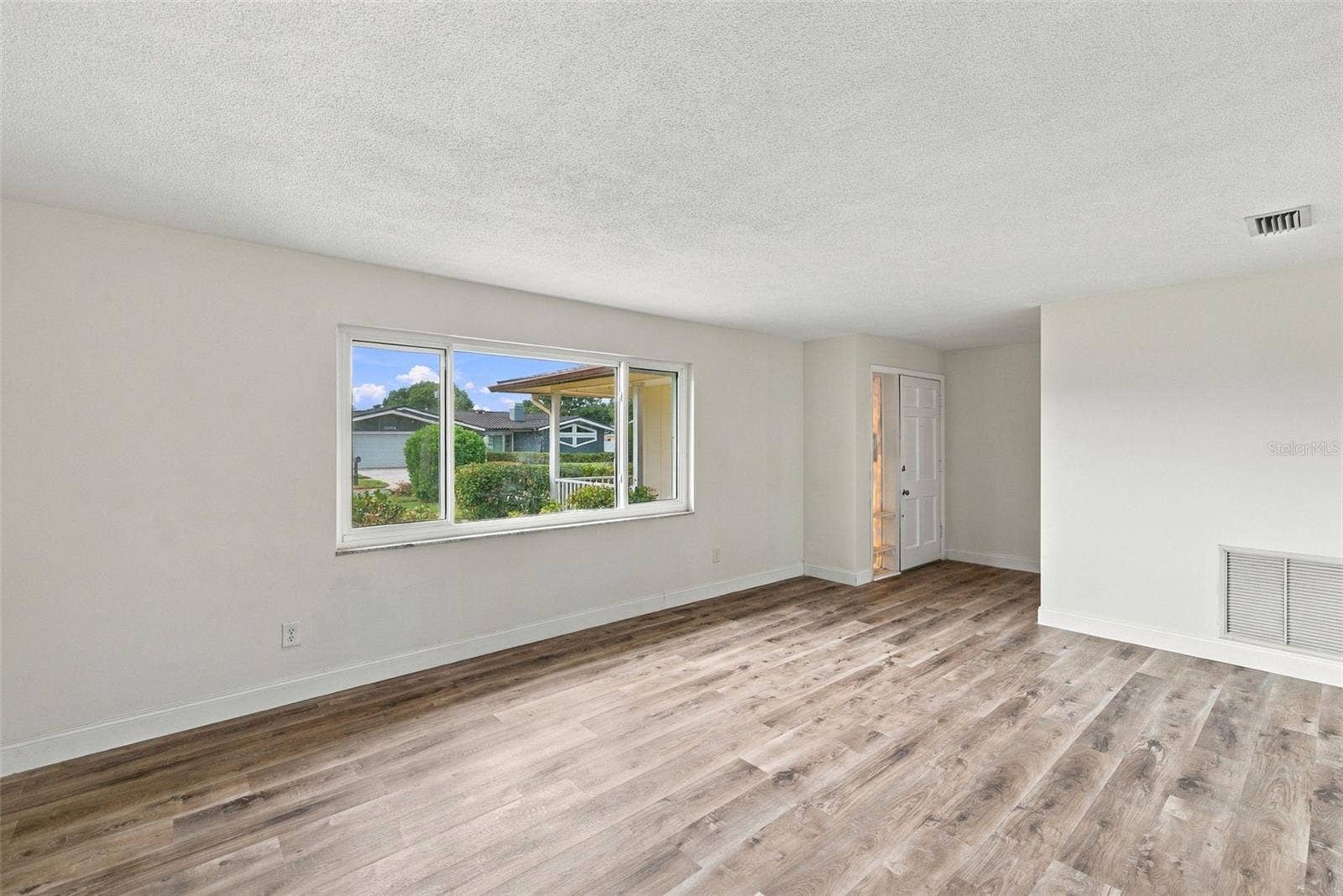 13823 WILDWOOD DRIVE, Largo, FL 33774 13823 WILDWOOD DRIVE, Largo, FL 33774