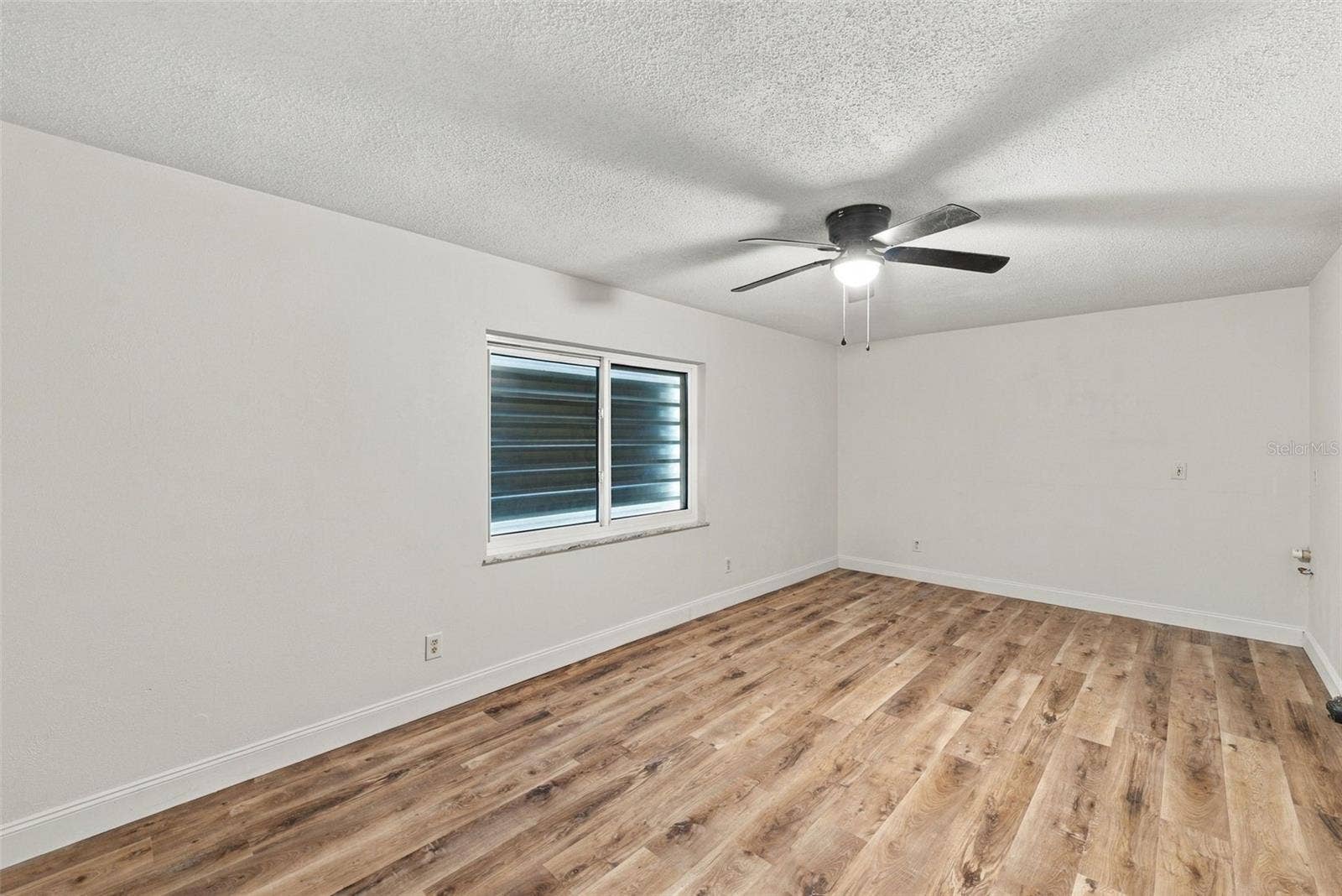 13823 WILDWOOD DRIVE, Largo, FL 33774 13823 WILDWOOD DRIVE, Largo, FL 33774