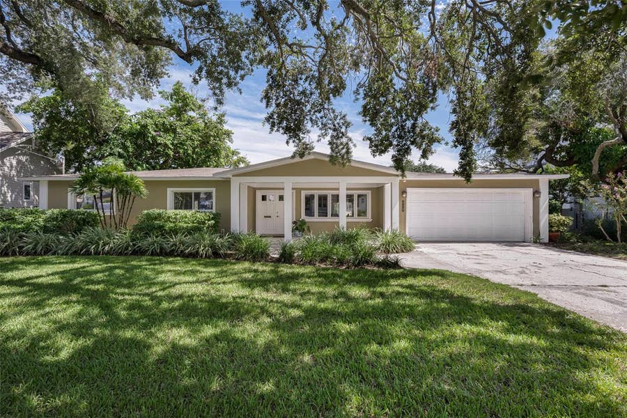 Property photo for 628 RIVIERA DRIVE, Tampa, FL