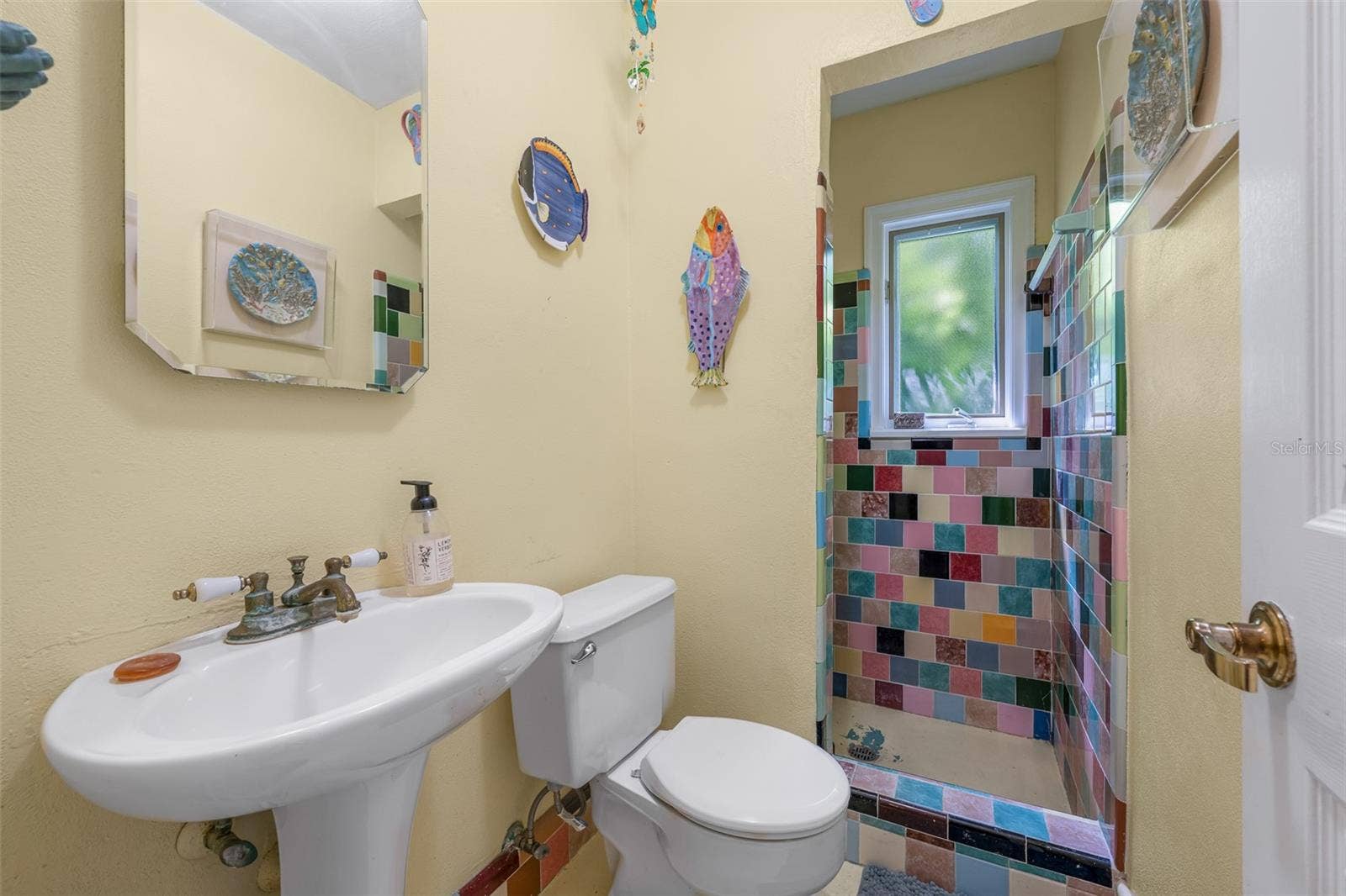 628 RIVIERA DRIVE, Tampa, FL 33606 Bathroom