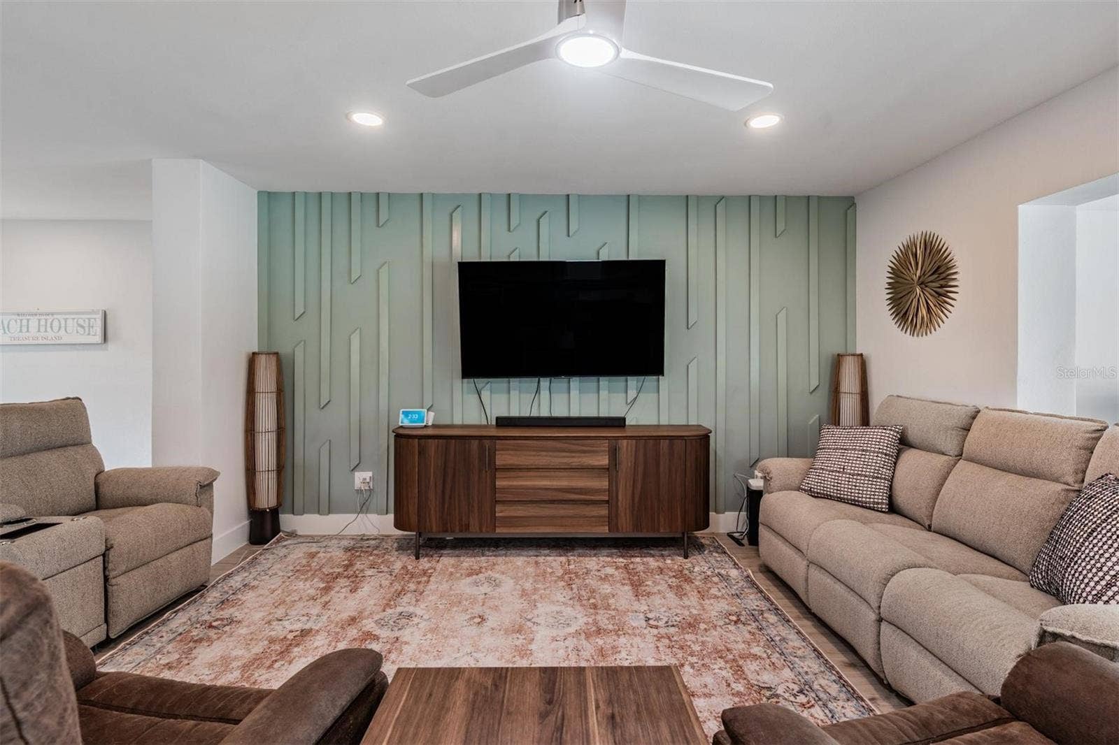 11425 5TH STREET E, Treasure Island, FL 33706 11425 5TH STREET E, Treasure Island, FL 33706