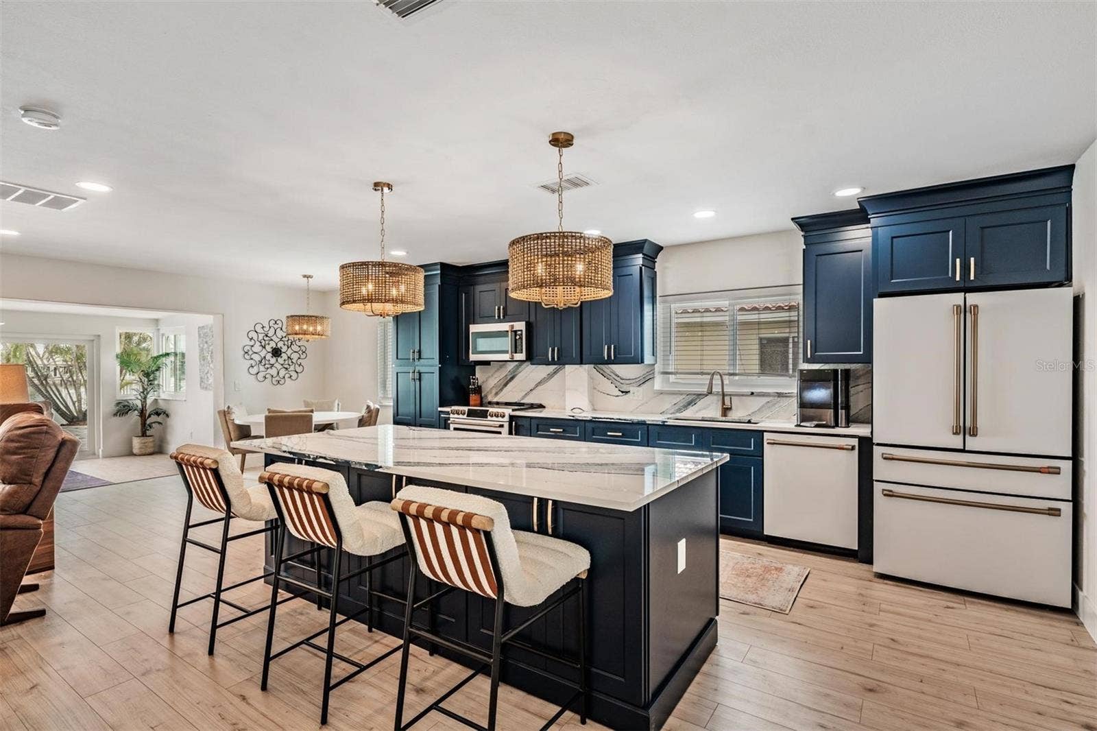 11425 5TH STREET E, Treasure Island, FL 33706 11425 5TH STREET E, Treasure Island, FL 33706