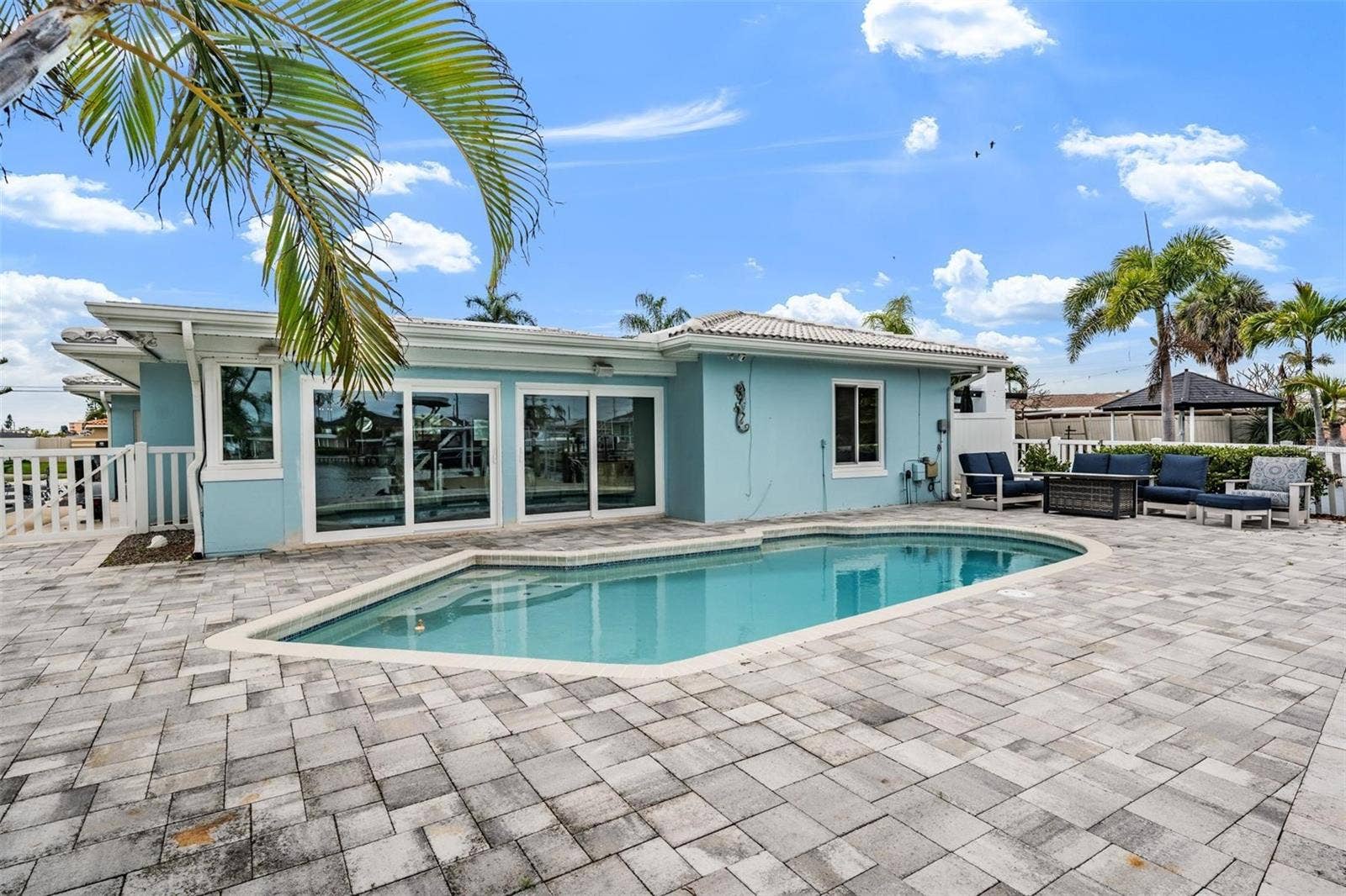 11425 5TH STREET E, Treasure Island, FL 33706 11425 5TH STREET E, Treasure Island, FL 33706