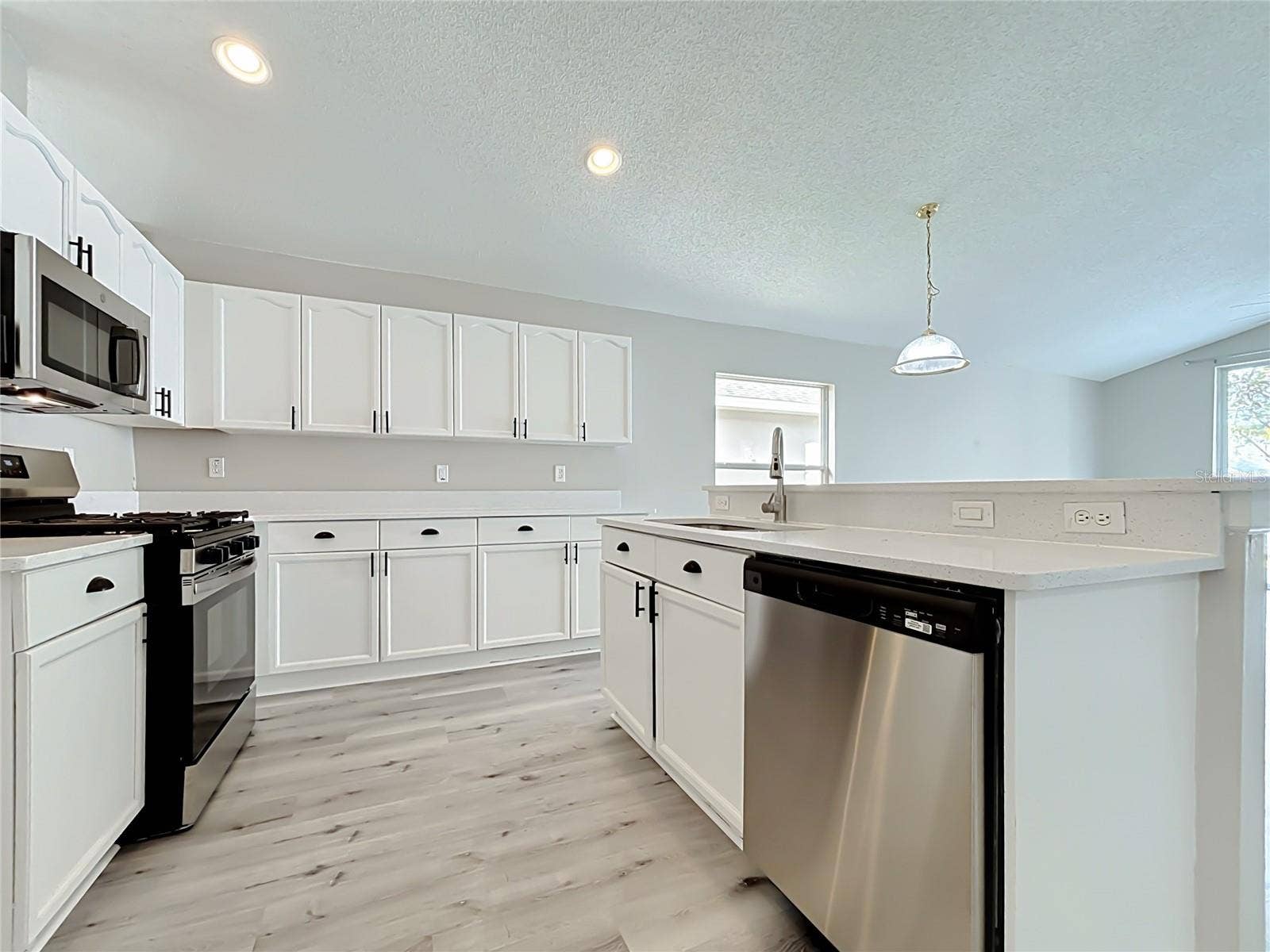 2712 WILSHIRE ROAD, Clermont, FL 34714