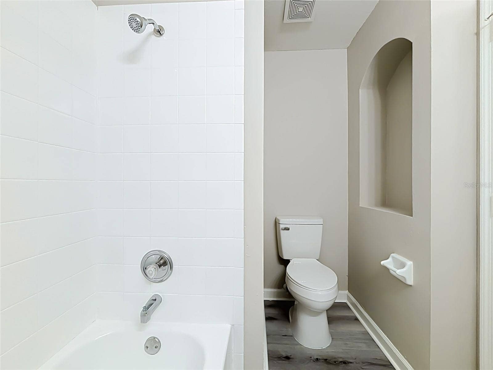 2nd bathroom