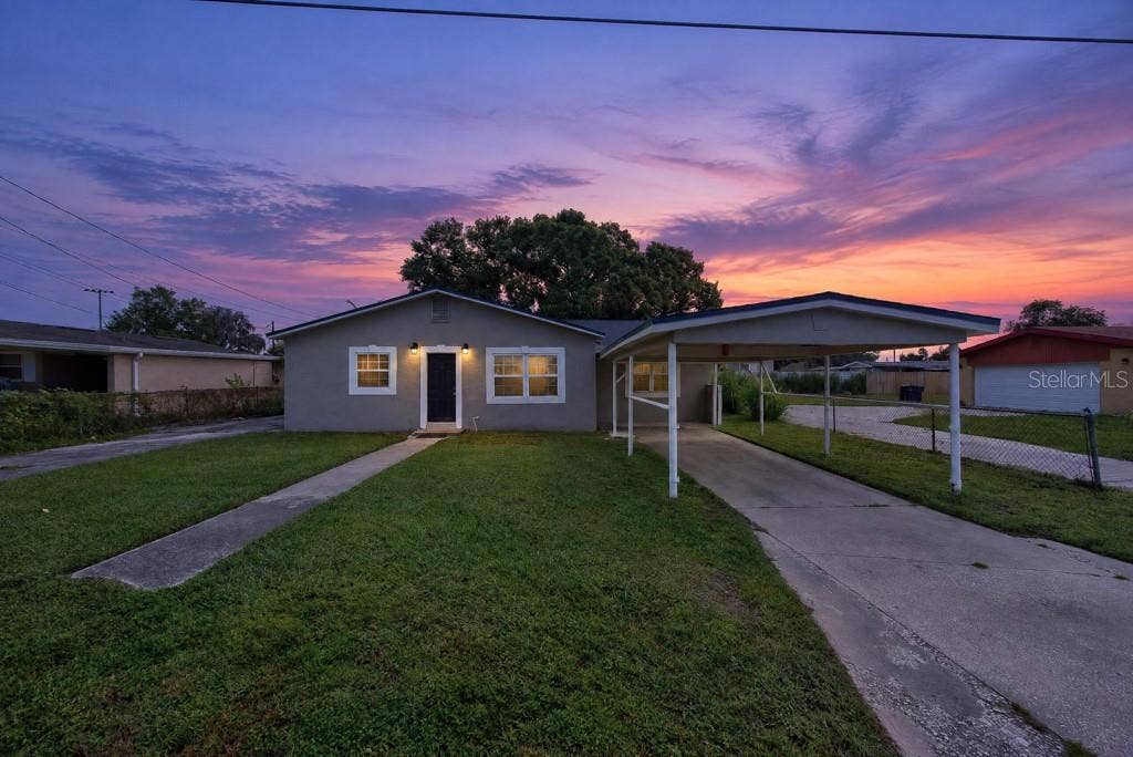 725 STRAIN BOULEVARD, Lakeland, FL 33815 725 STRAIN BOULEVARD, Lakeland, FL 33815
