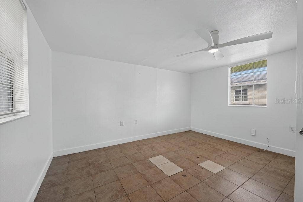 725 STRAIN BOULEVARD, Lakeland, FL 33815 725 STRAIN BOULEVARD, Lakeland, FL 33815