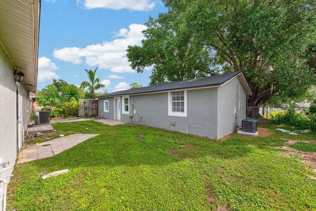 725 STRAIN BOULEVARD, Lakeland, FL 33815 725 STRAIN BOULEVARD, Lakeland, FL 33815
