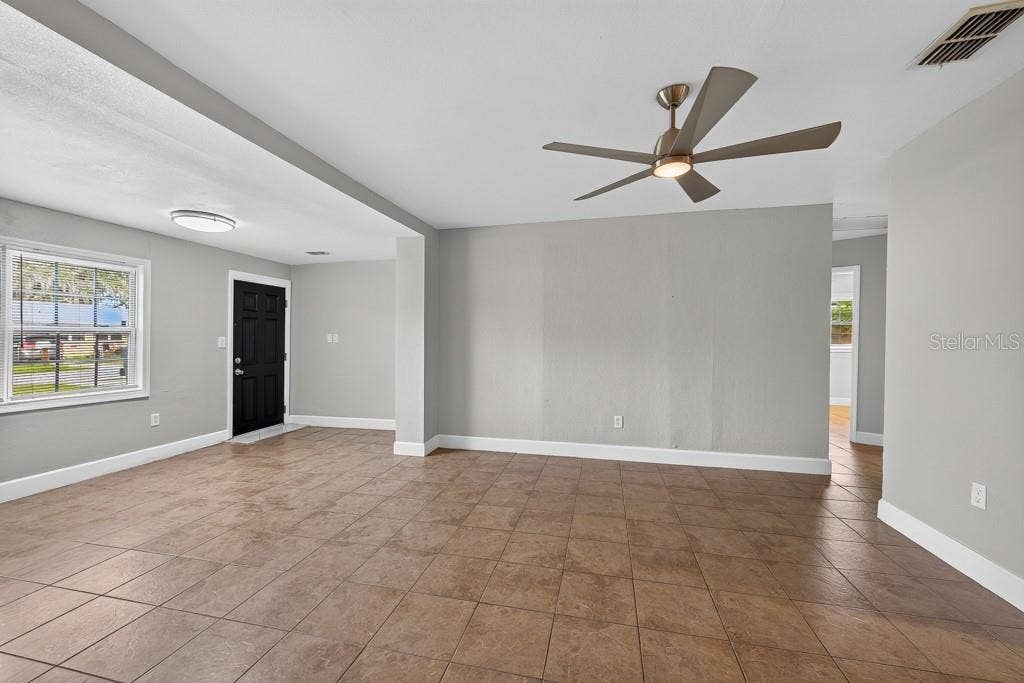 725 STRAIN BOULEVARD, Lakeland, FL 33815 725 STRAIN BOULEVARD, Lakeland, FL 33815
