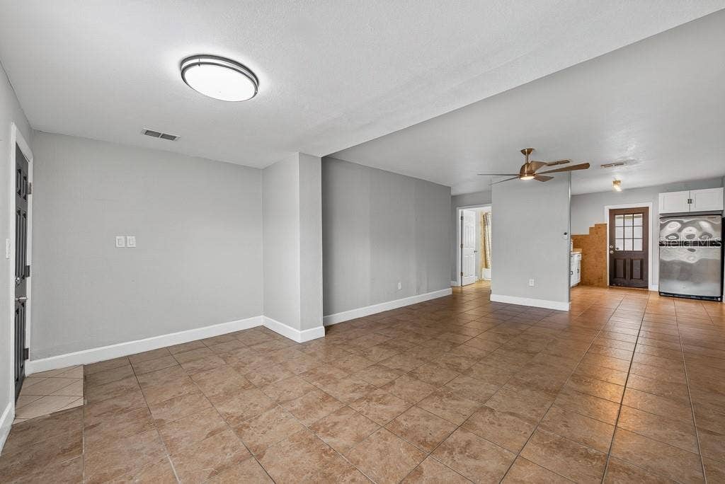 725 STRAIN BOULEVARD, Lakeland, FL 33815 725 STRAIN BOULEVARD, Lakeland, FL 33815
