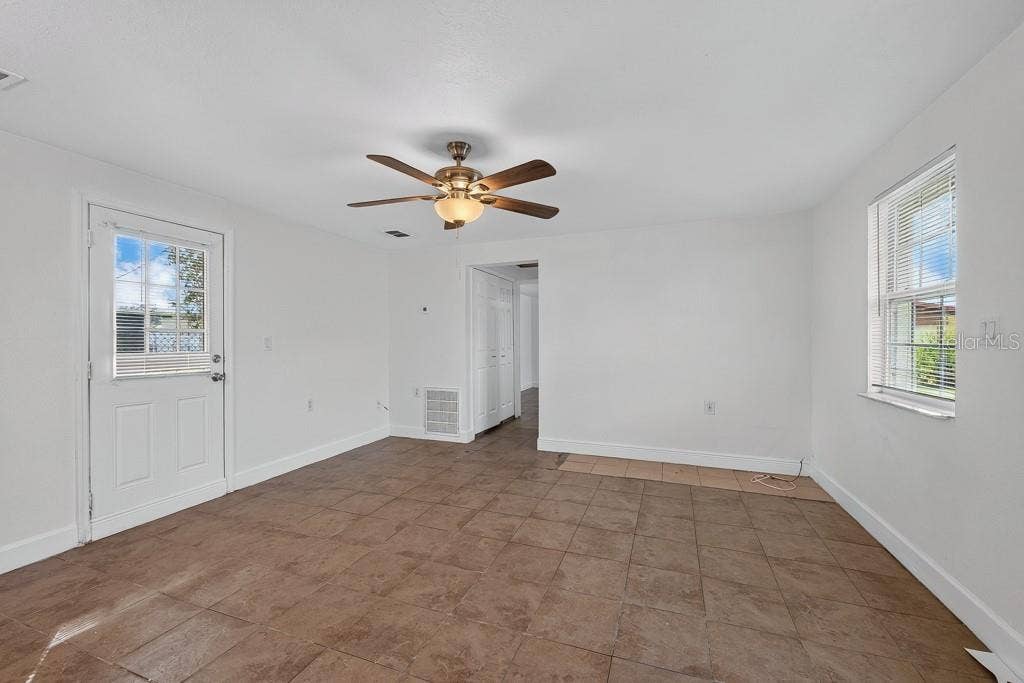 725 STRAIN BOULEVARD, Lakeland, FL 33815 725 STRAIN BOULEVARD, Lakeland, FL 33815