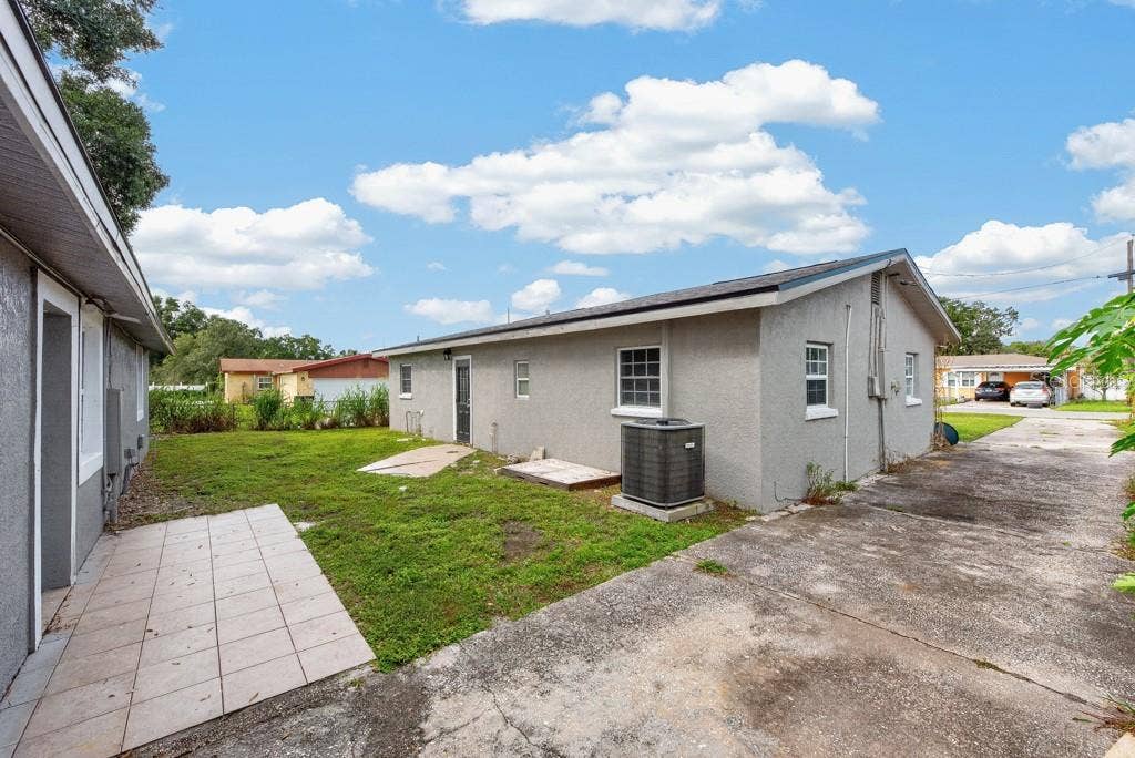 725 STRAIN BOULEVARD, Lakeland, FL 33815 725 STRAIN BOULEVARD, Lakeland, FL 33815