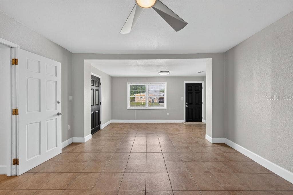 725 STRAIN BOULEVARD, Lakeland, FL 33815 725 STRAIN BOULEVARD, Lakeland, FL 33815