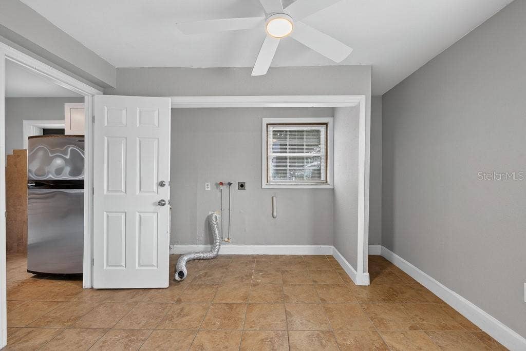 725 STRAIN BOULEVARD, Lakeland, FL 33815 725 STRAIN BOULEVARD, Lakeland, FL 33815