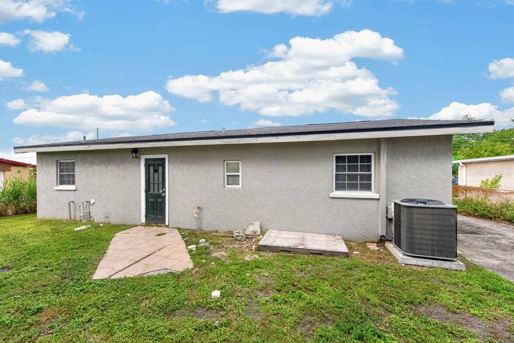 725 STRAIN BOULEVARD, Lakeland, FL 33815 725 STRAIN BOULEVARD, Lakeland, FL 33815